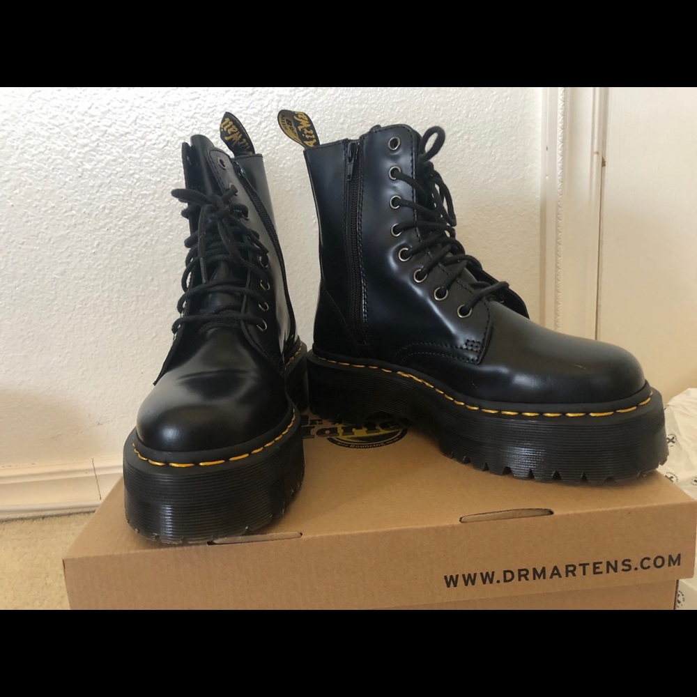 Dr Martens Jadon Platform
